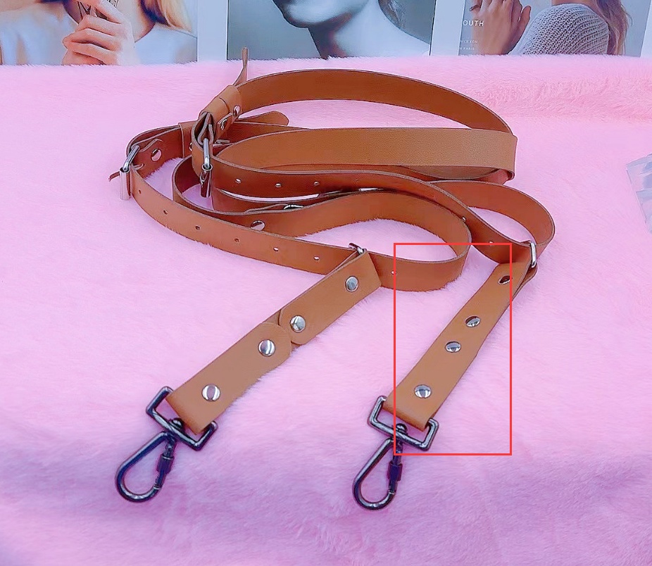 Essential Camera Straps & Lanyards: Must-Have Travel Belts & Accessories - Image 7