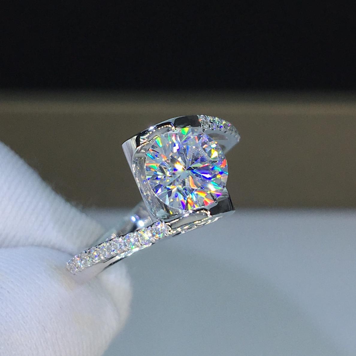 Stunning Angel Kiss Diamond Ring - Elegance and Brilliance Combined - Image 4