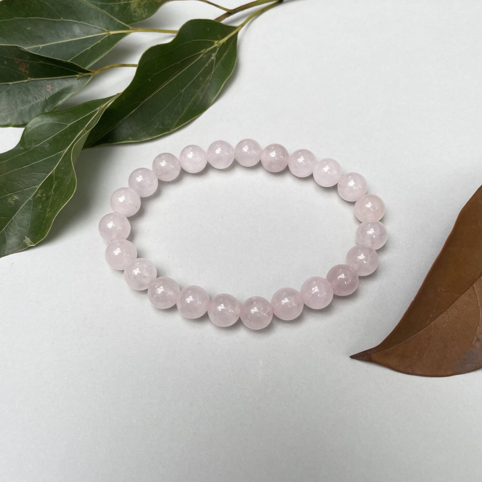 Elegant Women's Rose Stone Bracelet - Simple Fashion Accessory - Image 2