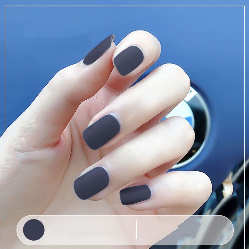 Long-lasting Matte Nail Polish for a Chic and Elegant Finish - Image 4