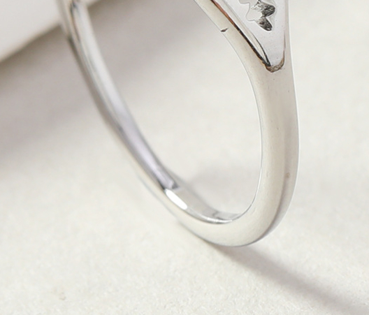 Stainless Steel Hollow Cut Ornament Ring - Elegant and Unique Design - Image 5