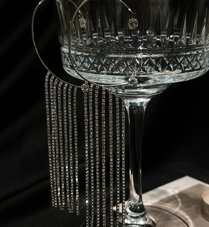 Chic and Minimalist Long Tassel Earrings for Effortless Style - Image 14