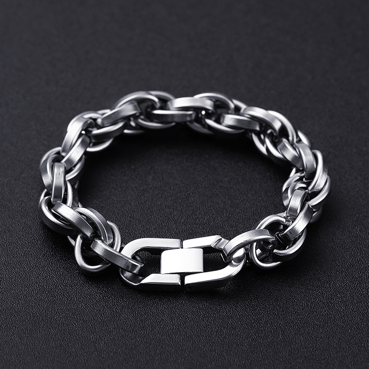 Stylish Domineering Titanium Steel Bracelet for Men - Fashionable Accessory