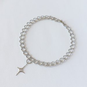 Metallic Cold Wind Cross Necklace for Women - Stylish Clavicle Chain Pendant Jewelry